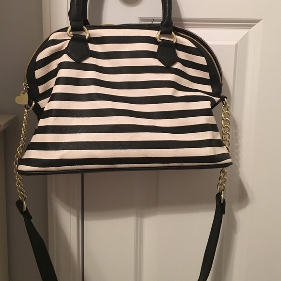 ✨bow purse✨ - Picture 2 of 2