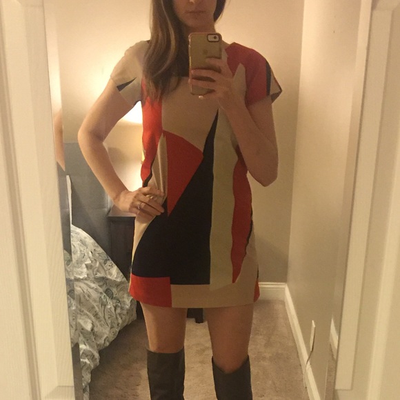 Alice + Olivia Dresses & Skirts - Alice + Olivia Mod-inspired Shift Dress