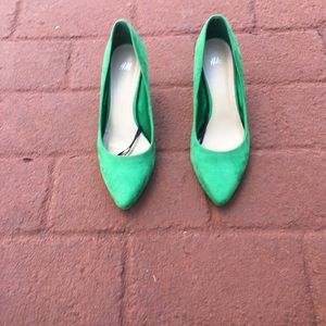 **SOLD** Mint condition pump