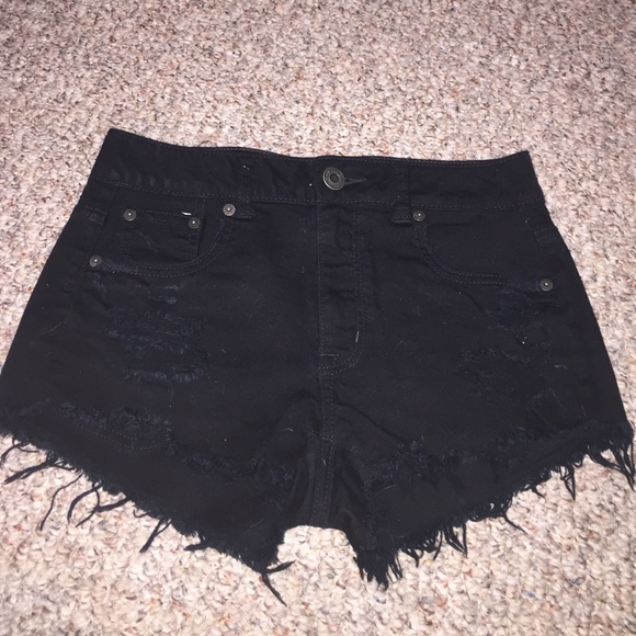 black American Eagle shorts