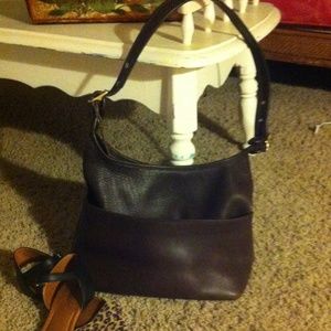 Coach shoulder bag, leather✨SALE✨