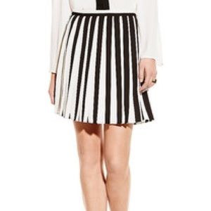 NWOT Vince Camuto Stripe Pleated Skirt