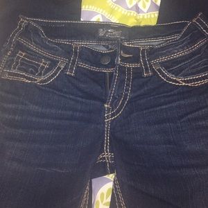 New with tags silver jean 27/32long