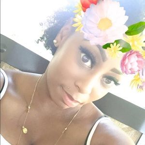 Meet your Posher, Traci