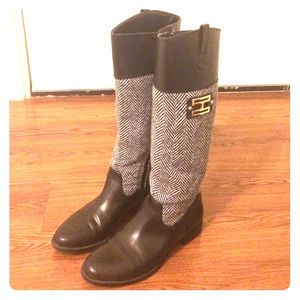 Tommy Hilfiger boots size 6M