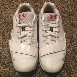 Youth Under Armour tennis shoes
