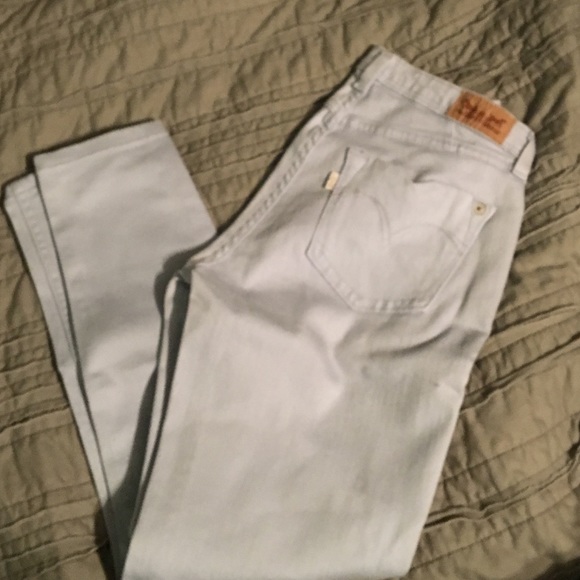 Levis jeans! - Picture 2 of 3