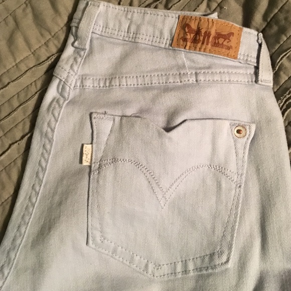 Levis jeans! - Picture 3 of 3