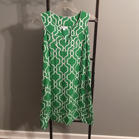 🌷 Cute Sleeveless Green & White Dress 👗