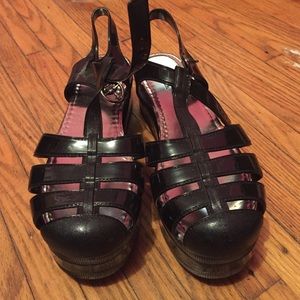 Taking up too much space in my friends closet