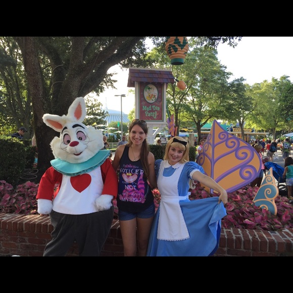 Meet your Posher, Sammie - Picture 3 of 6