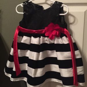 Black/white baby girl dress