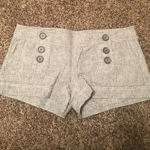 Grey linen Express shorts