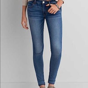 14 Long AEO Low Rise Super Stretch Denim Jegging