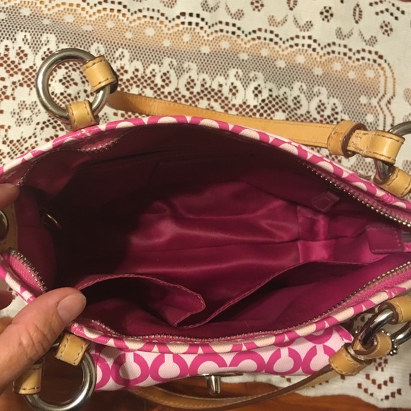 Coach - Picture 2 of 3