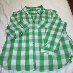 Green & White Versatile Lightweight Flannel