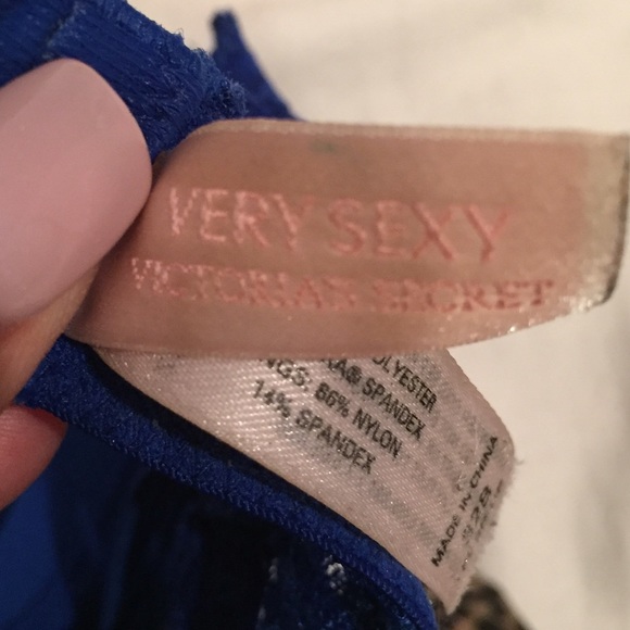 🎀Victoria Secret Royal Blue Push Up Bra 32B - Picture 4 of 4