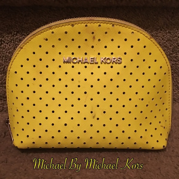 Jet Set Neon Yellow Makeup Case