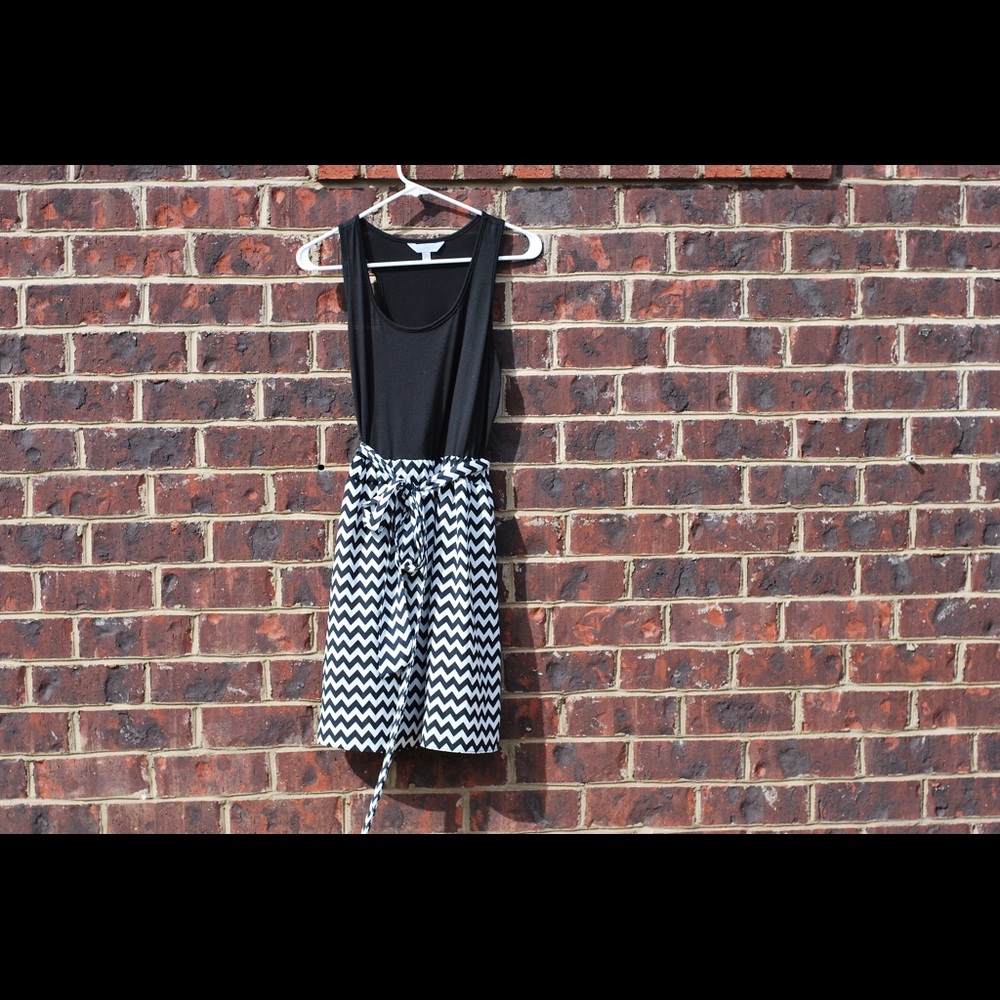 Charming Charlie chevron dress size small