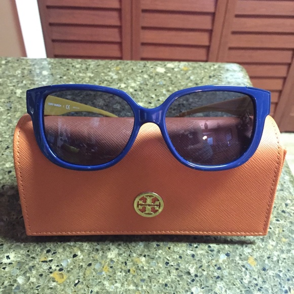 Tory Burch Navy & Yellow sunglasses.