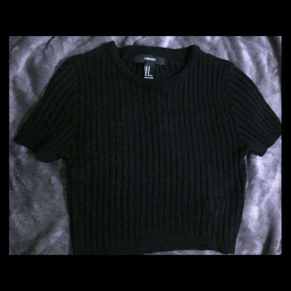 SWEATER CROP TOP