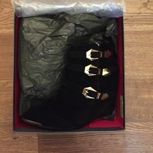 Vince Camuto booties