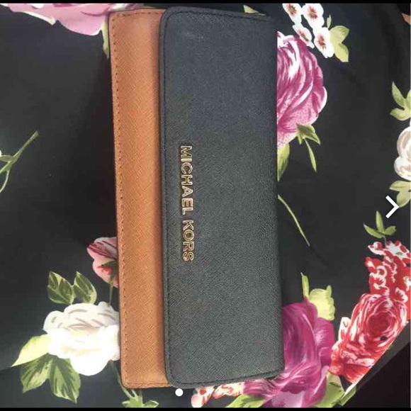 Michael Kors wallet