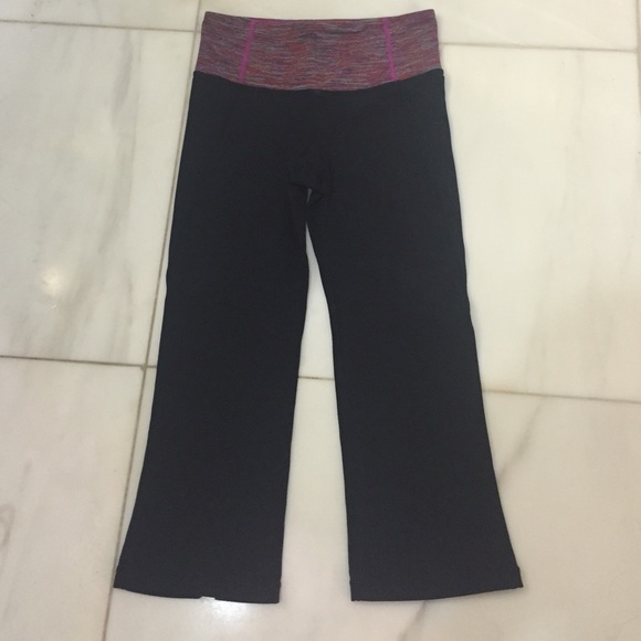 ❗️sale❗️ Lululemon black crops