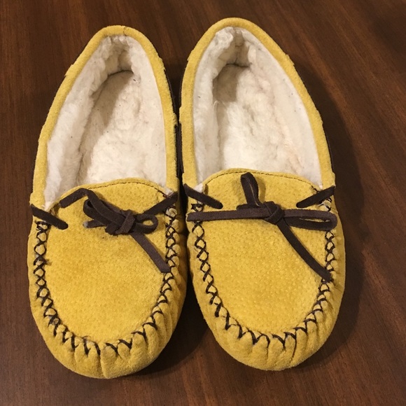 Lamo moccasins
