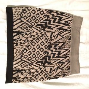 Short guess mini skirt
