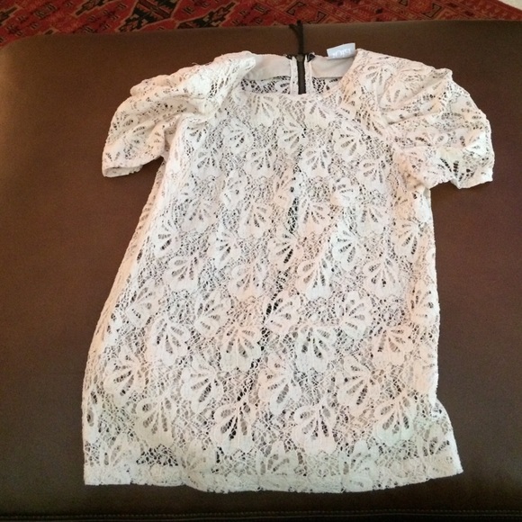 Lace top (brand:Lola)