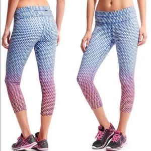 Athleta vivid sonar Capri size small NWT