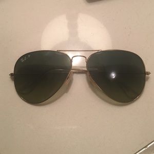 Ray Ban Aviators!