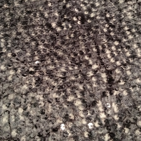 Short mini sequin guess skirt - Picture 2 of 3