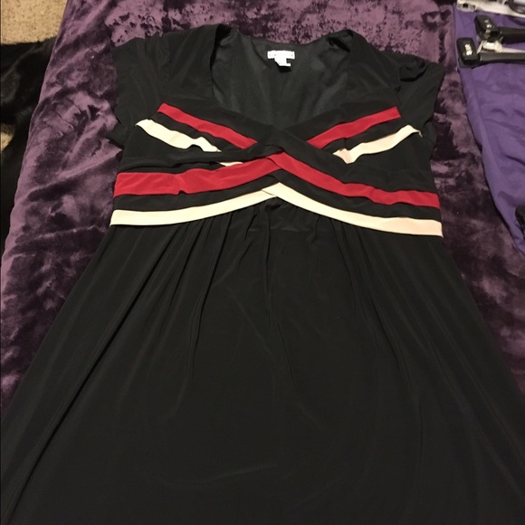 Dress- knee length