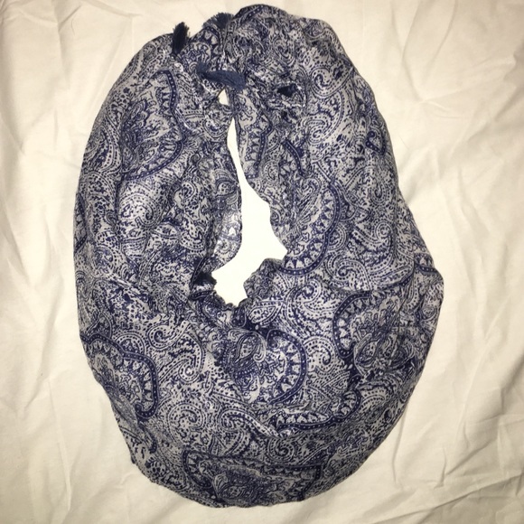 🛍 NAVY BLUE PATTERNED SCARF 🛍