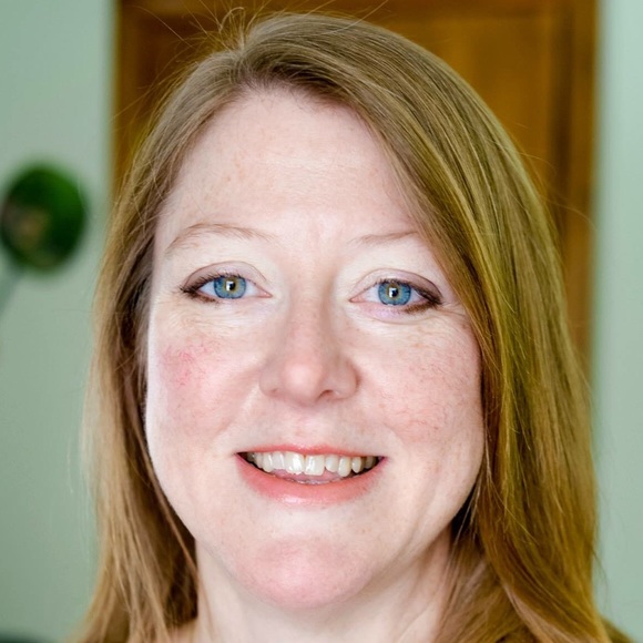 Meet your Posher, Angela - Picture 3 of 3