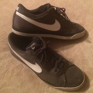 Great condition Nike shoes. Size 13 men's