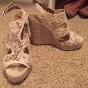 White wedges