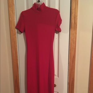 Fitted long red dress
