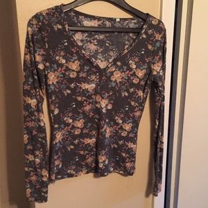 Grey floral long sleeve thermal