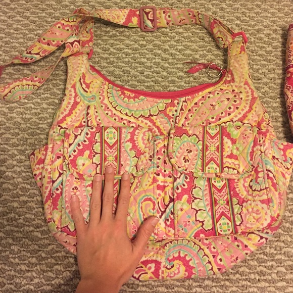 Vera Bradley bundle. Tote and messenger/diaper bag - Picture 2 of 4
