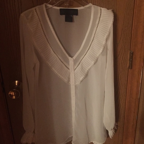 Sheer off-white blouse - Picture 1 of 3