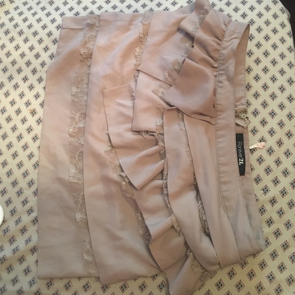 Forever 21 skirt size small