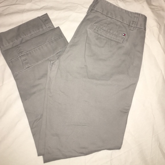 🛍 Size 6 TOMMY HILFIGER GRAY KHAKI🛍