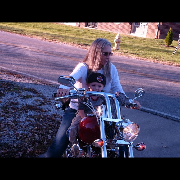 Meet your Posher, Pamela