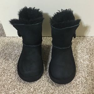 Toddler Uggs size 7