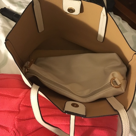 Purse - Picture 2 of 2