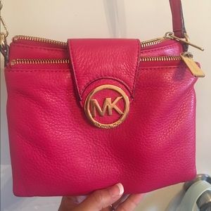 Michael Kors Crossbody Hot Pink