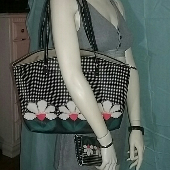 Relic Handbags - Relic Tote Bag &Wallet